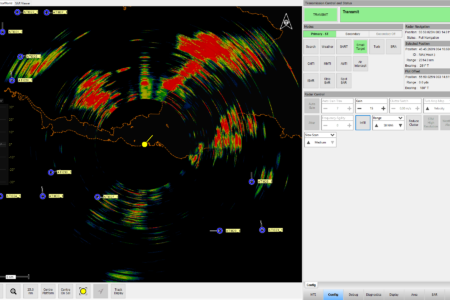 Osprey 30 screenshot in STM mode with radar tracks on a moving map